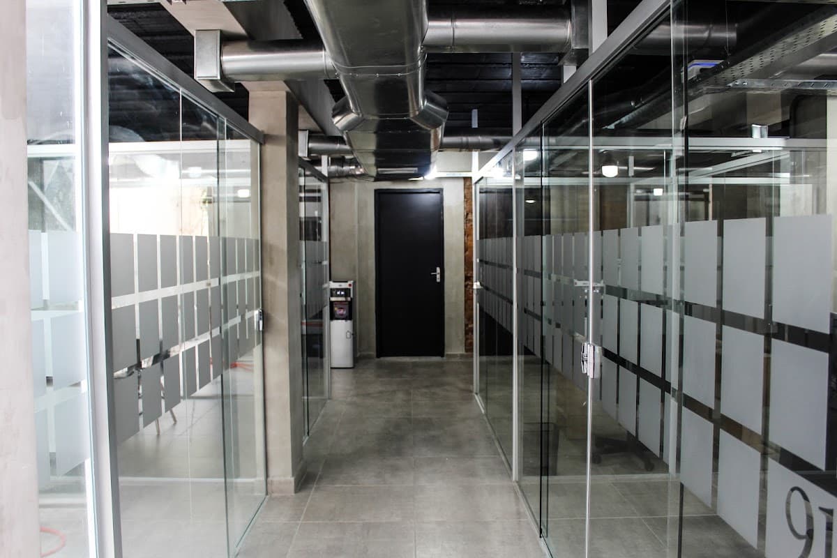 916 Oficinas Corporativas