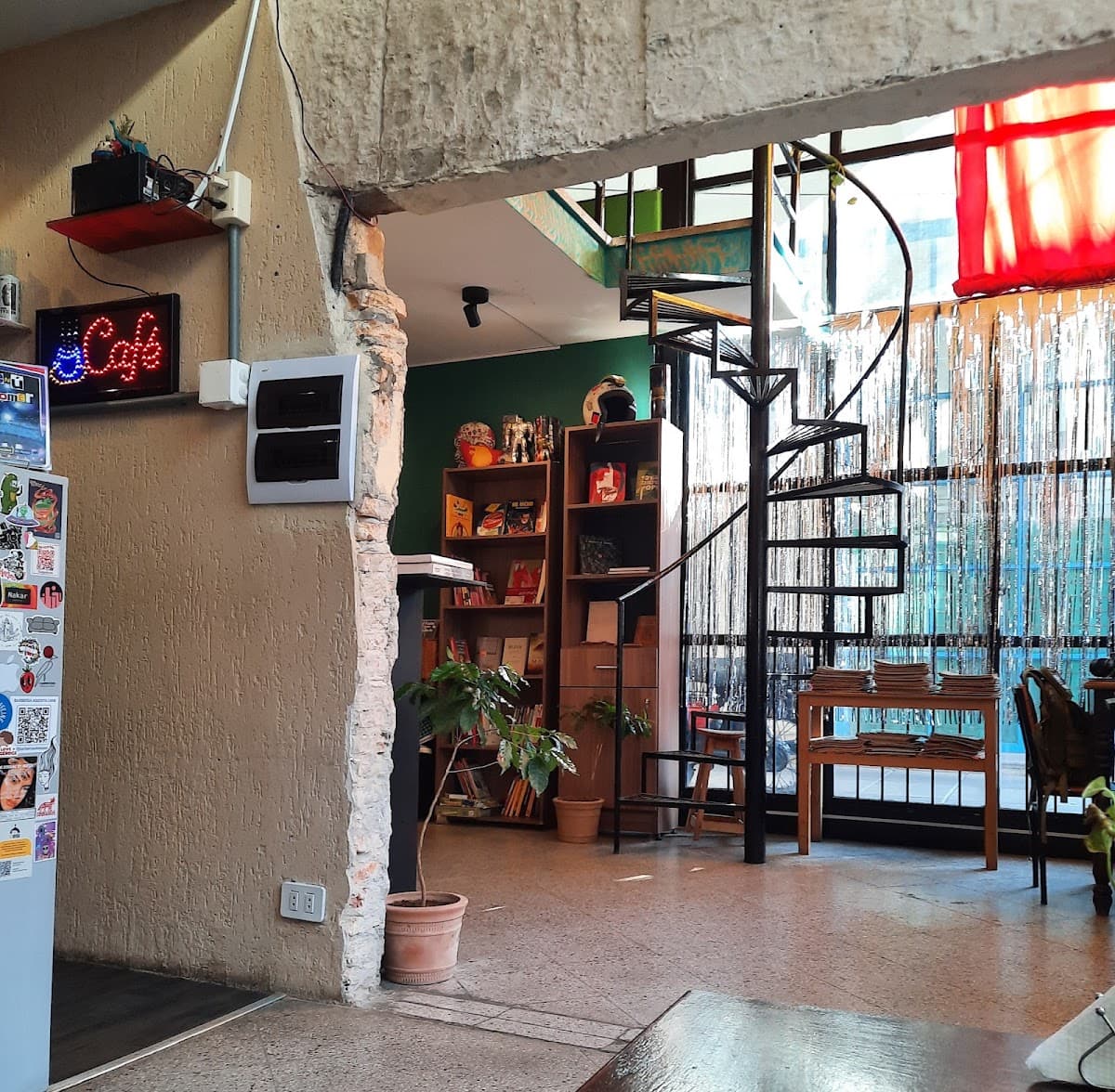 Contacto Café Social Club