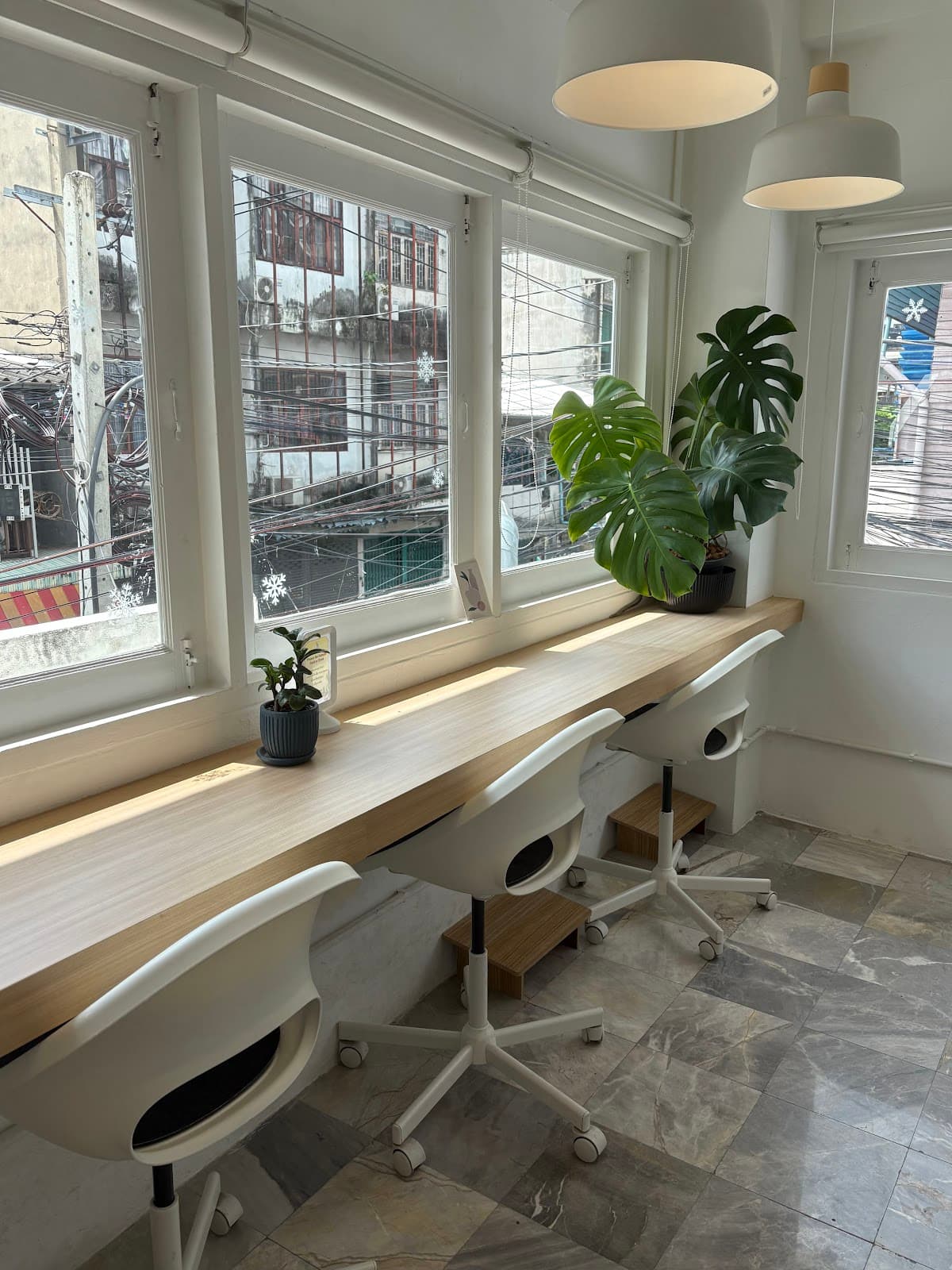 Ducky Space Sathorn | Coworking Space/Cafe