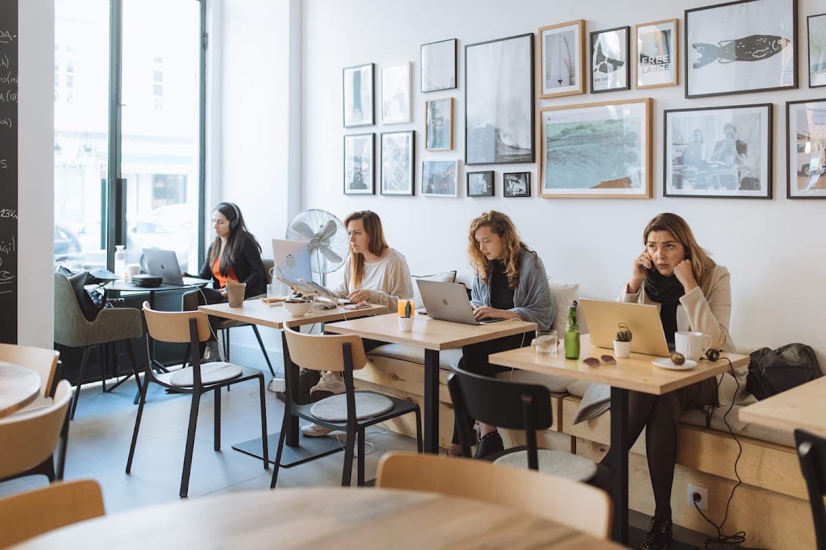 Outsite Cowork Café - Lisbon
