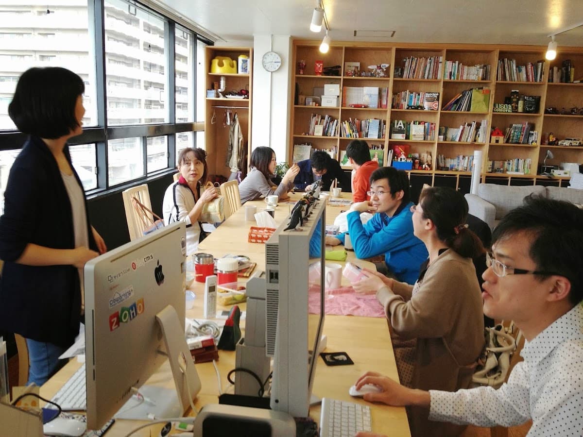 JUSO Coworking(十三コワーキング)
